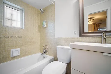 1181 NE 160th Street North Miami Beach FL 33162