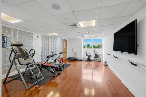 650 West Avenue Miami Beach FL 33139