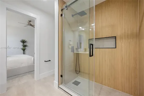 1405 Lenox Avenue Miami Beach FL 33139