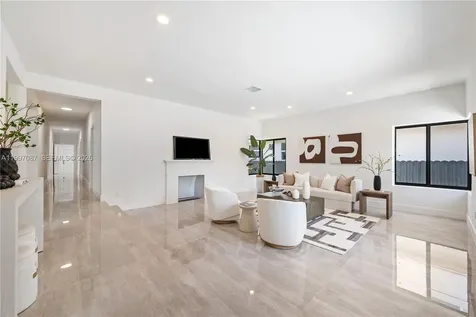 1405 Lenox Avenue Miami Beach FL 33139