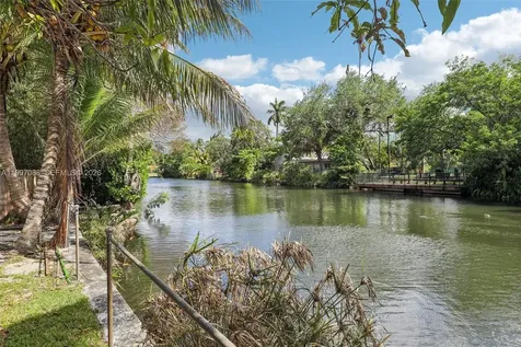 314 NE 85th Street El Portal FL 33138