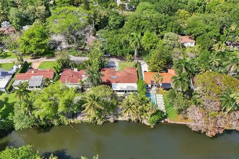 314 NE 85th Street El Portal FL 33138