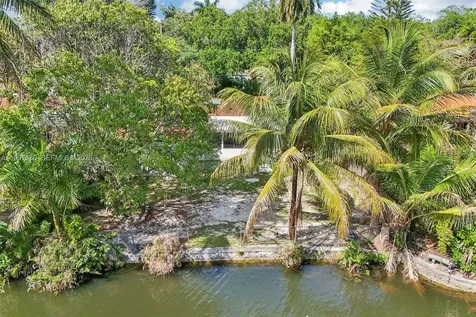 314 NE 85th Street El Portal FL 33138