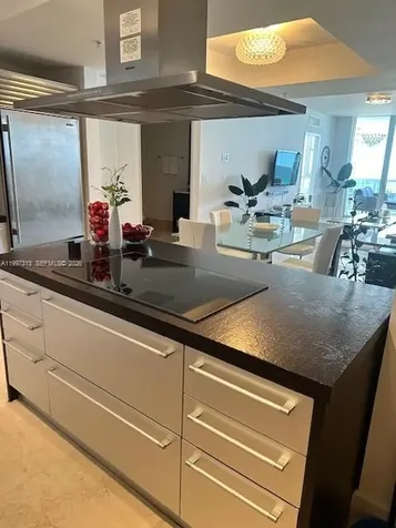 18201 Collins Avenue Sunny Isles Beach FL 33160