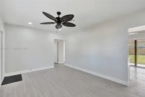 136 Miami Gardens Road West Park FL 33023