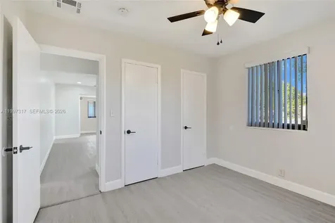 136 Miami Gardens Road West Park FL 33023