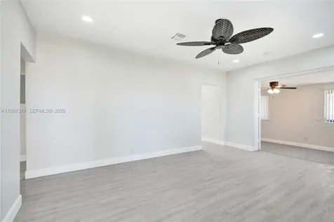 136 Miami Gardens Road West Park FL 33023