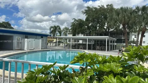 162 Westbury J Deerfield Beach FL 33442