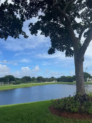 162 Westbury J Deerfield Beach FL 33442