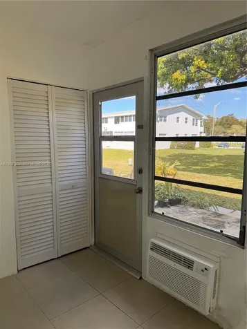162 Westbury J Deerfield Beach FL 33442