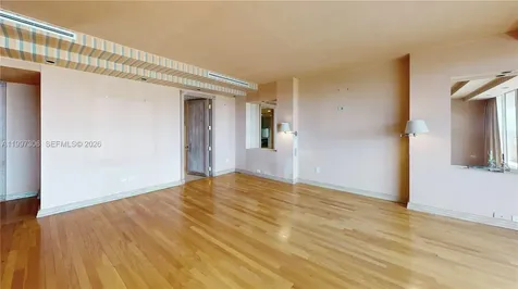 11113 Biscayne Boulevard Miami FL 33181