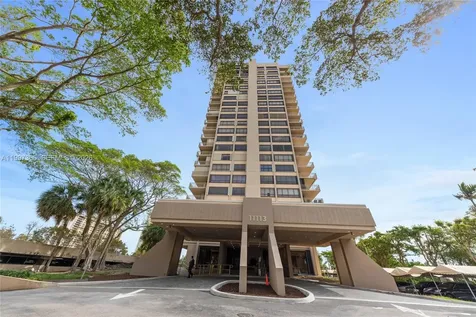11113 Biscayne Boulevard Miami FL 33181