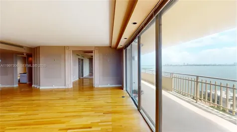 11113 Biscayne Boulevard Miami FL 33181