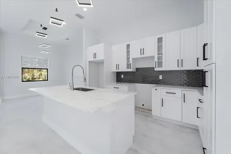 1504 E 6th Lehigh Acres FL 33972