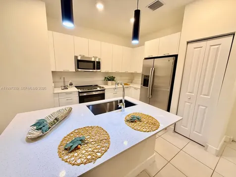 8001 NW 41st Street Doral FL 33166
