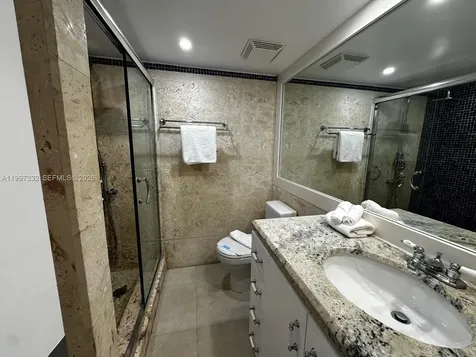 5225 Collins Avenue Miami Beach FL 33140