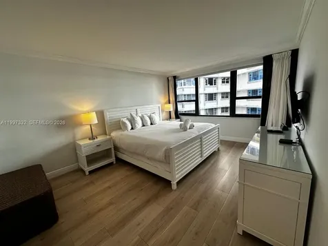 5225 Collins Avenue Miami Beach FL 33140