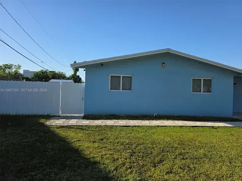 965 NW 10th Street Florida City FL 33034