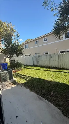 2262 NW 171st Terrace Pembroke Pines FL 33028