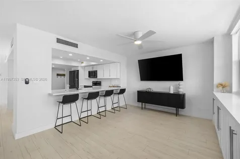 3180 S Ocean Drive Hallandale Beach FL 33009