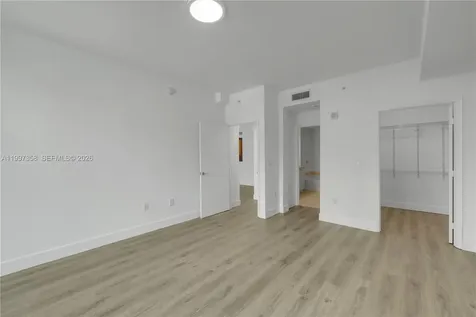 3340 NE 190th Street Aventura FL 33180