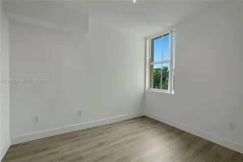 3340 NE 190th Street Aventura FL 33180