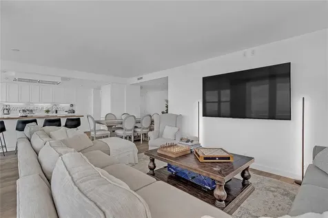 1111 Crandon Boulevard Key Biscayne FL 33149