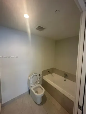 488 NE 18th Street Miami FL 33132