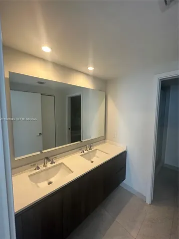 488 NE 18th Street Miami FL 33132