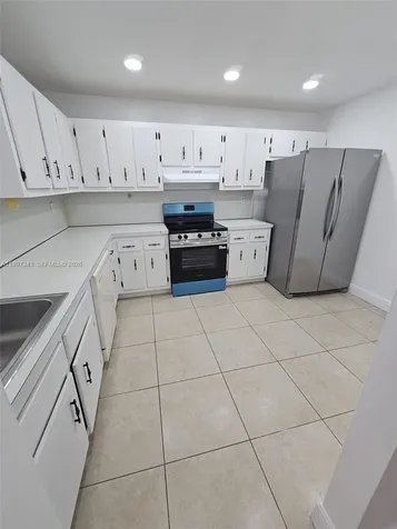 8633 SW 137 Avenue Miami FL 33183