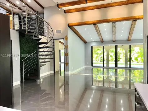9331 NW 48th Doral Terrace Doral FL 33178