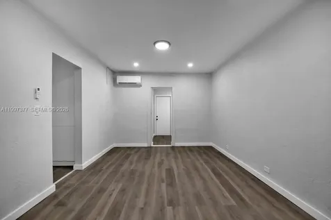547 NW 49th Street Miami FL 33127