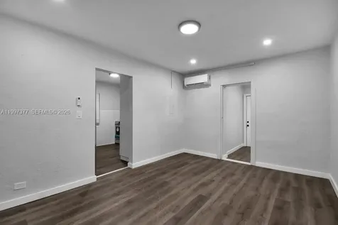 547 NW 49th Street Miami FL 33127