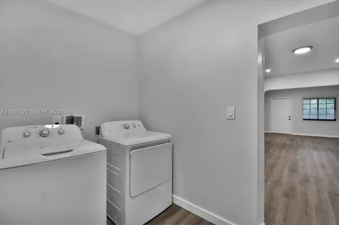 547 NW 49th Street Miami FL 33127