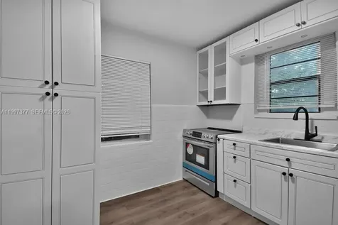 547 NW 49th Street Miami FL 33127