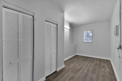 547 NW 49th Street Miami FL 33127