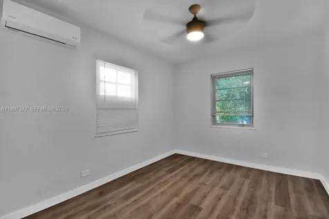 547 NW 49th Street Miami FL 33127