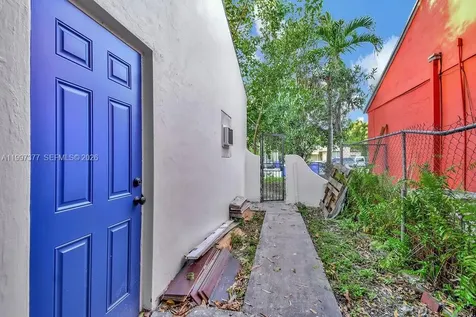 547 NW 49th Street Miami FL 33127
