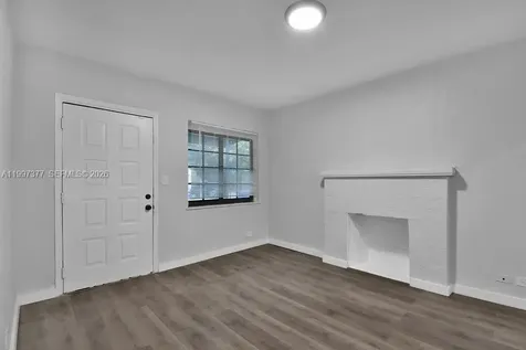 547 NW 49th Street Miami FL 33127