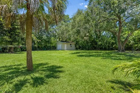 7990 SW 76th Avenue Miami FL 33143