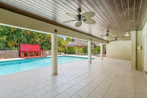 7990 SW 76th Avenue Miami FL 33143