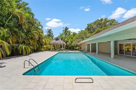 7990 SW 76th Avenue Miami FL 33143