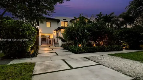 436 NE 88th Street El Portal FL 33138