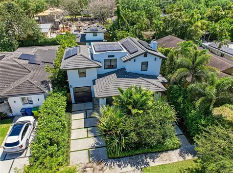 436 NE 88th Street El Portal FL 33138