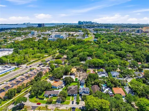 436 NE 88th Street El Portal FL 33138