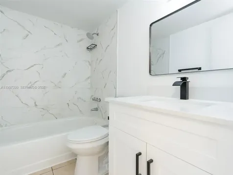 1490 W 42nd Place Hialeah FL 33012