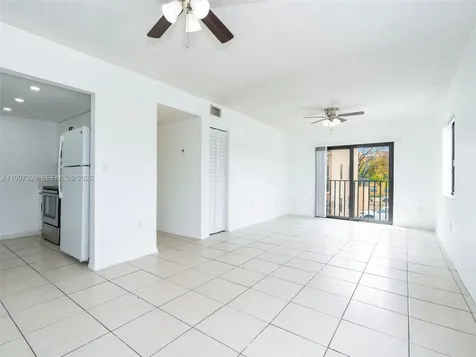 1490 W 42nd Place Hialeah FL 33012