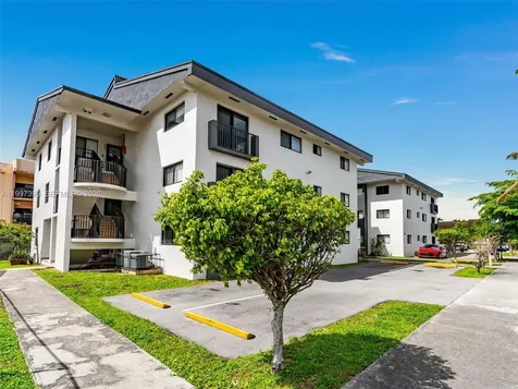 1490 W 42nd Place Hialeah FL 33012