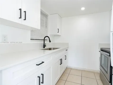 1490 W 42nd Place Hialeah FL 33012