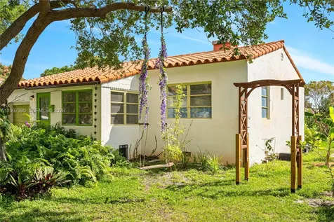 1601 N 16th Court Hollywood FL 33020